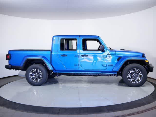 new 2024 Jeep Gladiator car, priced at $52,267