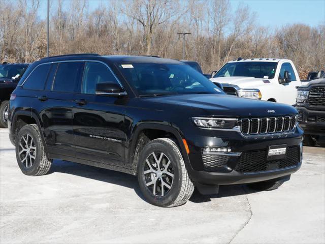 new 2025 Jeep Grand Cherokee car, priced at $48,686