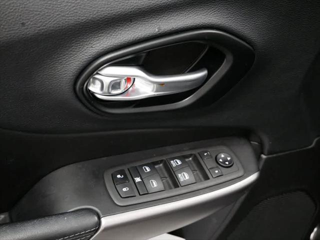 used 2022 Jeep Cherokee car, priced at $25,498