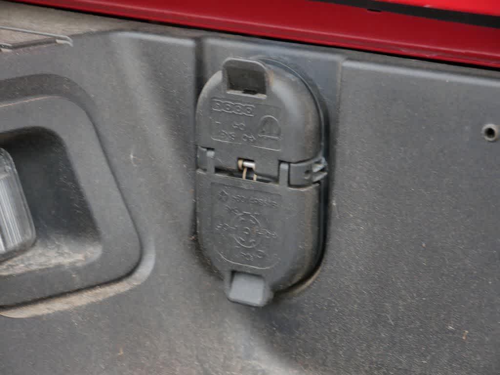 used 2022 Ram 1500 Classic car, priced at $30,977