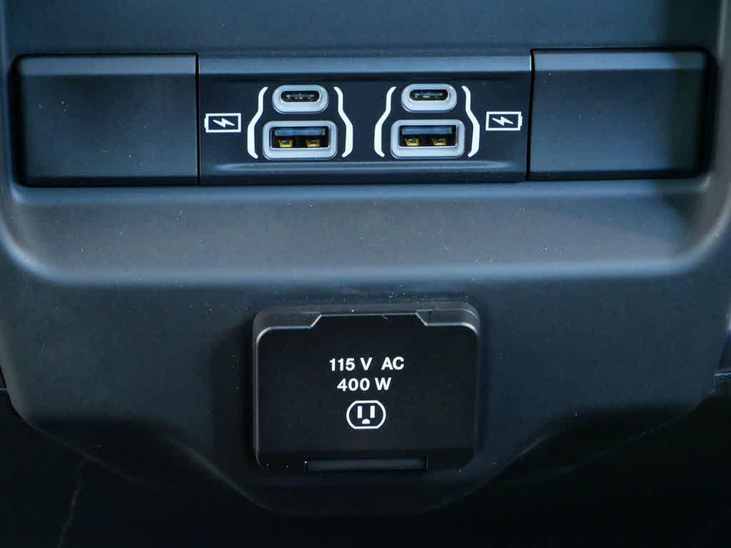 new 2025 Ram 1500 car, priced at $59,131