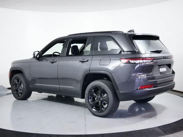 new 2024 Jeep Grand Cherokee car, priced at $46,276