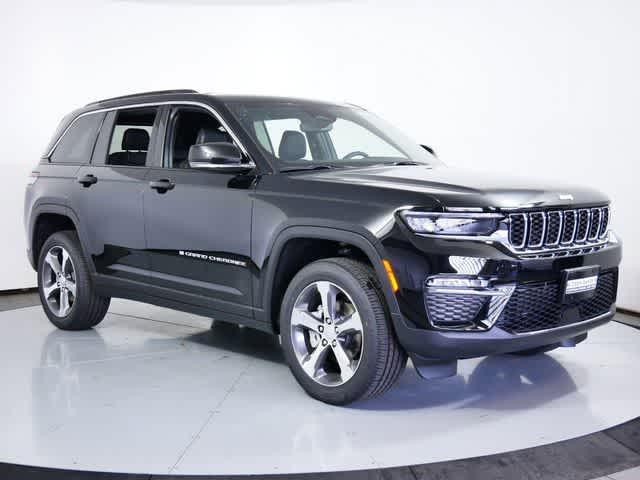 new 2024 Jeep Grand Cherokee car, priced at $50,960