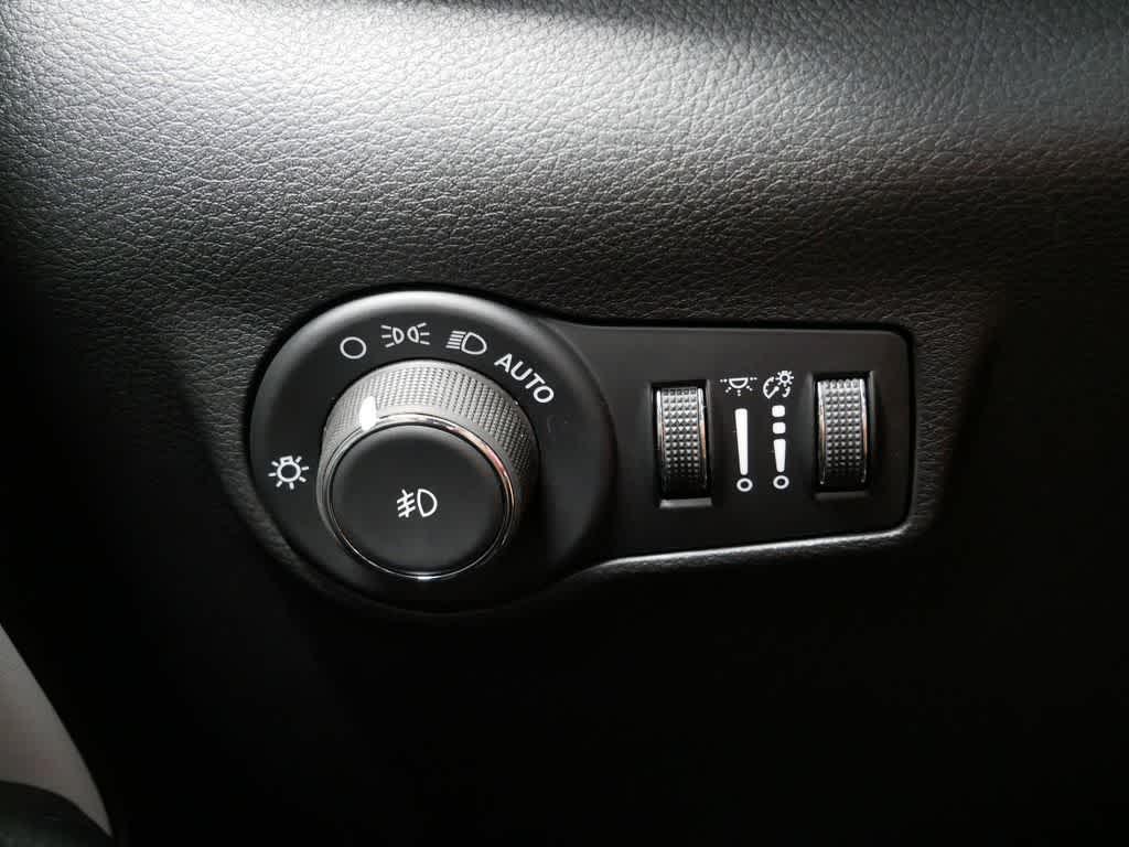 new 2025 Jeep Compass car, priced at $32,835