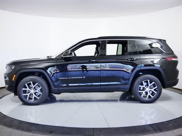 new 2024 Jeep Grand Cherokee car, priced at $48,863