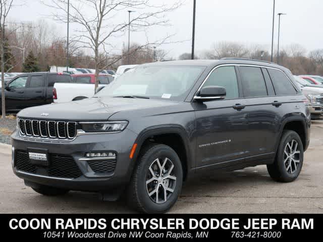 new 2025 Jeep Grand Cherokee car, priced at $48,820