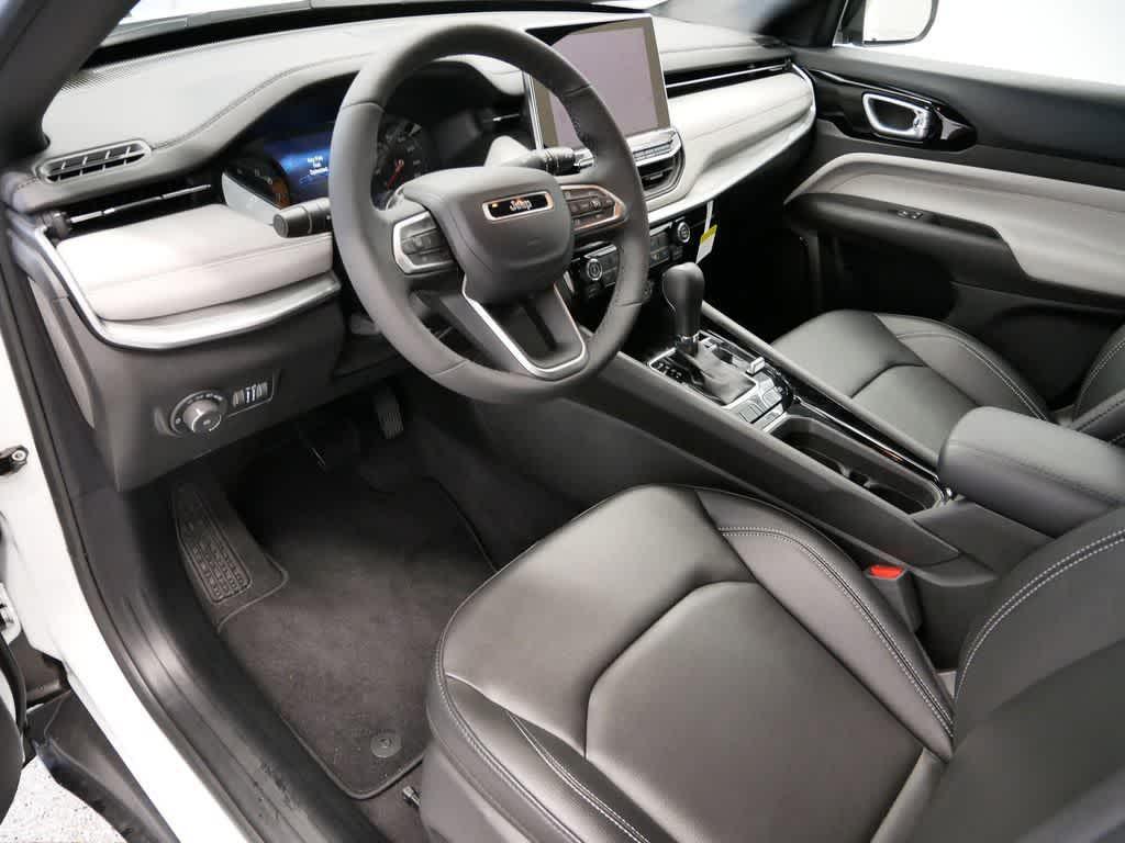 new 2025 Jeep Compass car, priced at $30,359