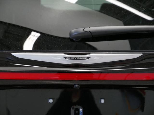 new 2025 Chrysler Pacifica car, priced at $44,274
