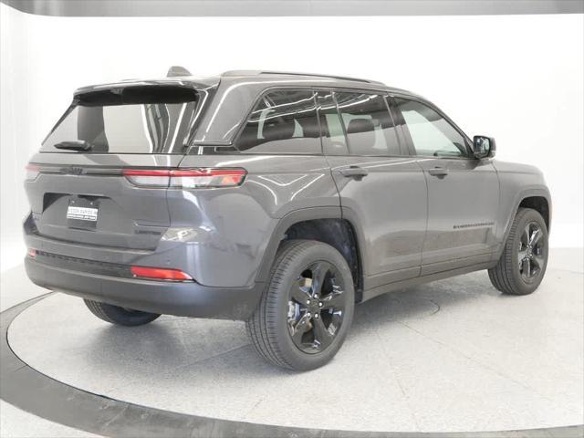 new 2025 Jeep Grand Cherokee car, priced at $50,996