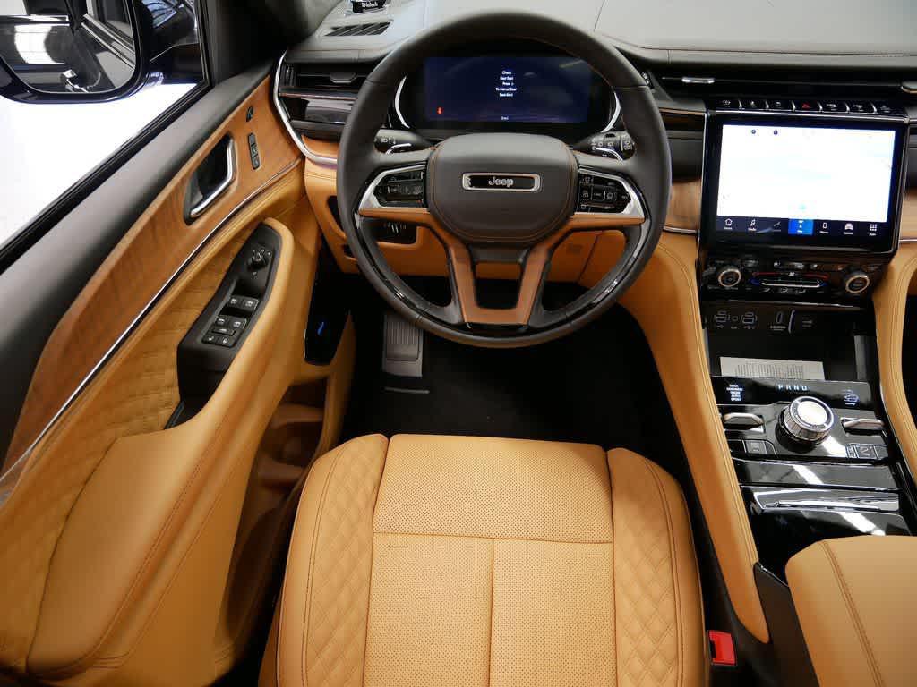new 2025 Jeep Grand Cherokee car, priced at $66,434