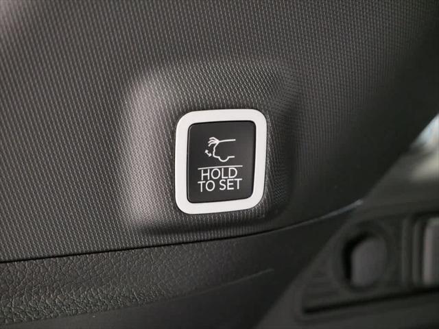new 2025 Jeep Grand Cherokee car, priced at $65,944
