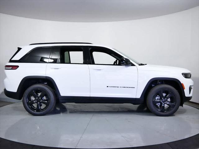 new 2025 Jeep Grand Cherokee car, priced at $50,530