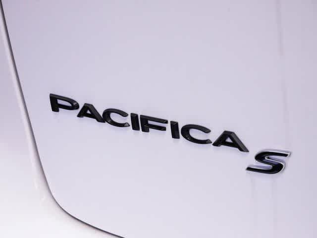 new 2024 Chrysler Pacifica car, priced at $43,107