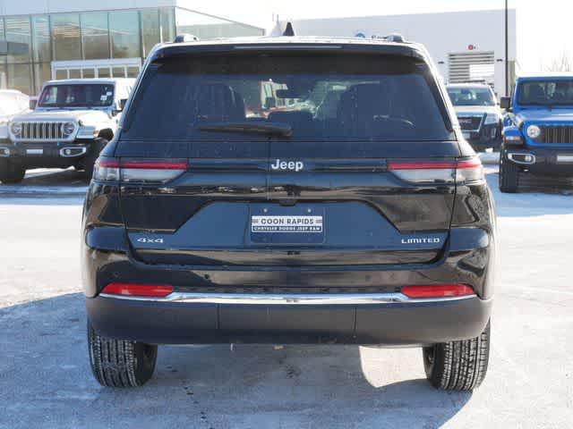 new 2025 Jeep Grand Cherokee car, priced at $48,945