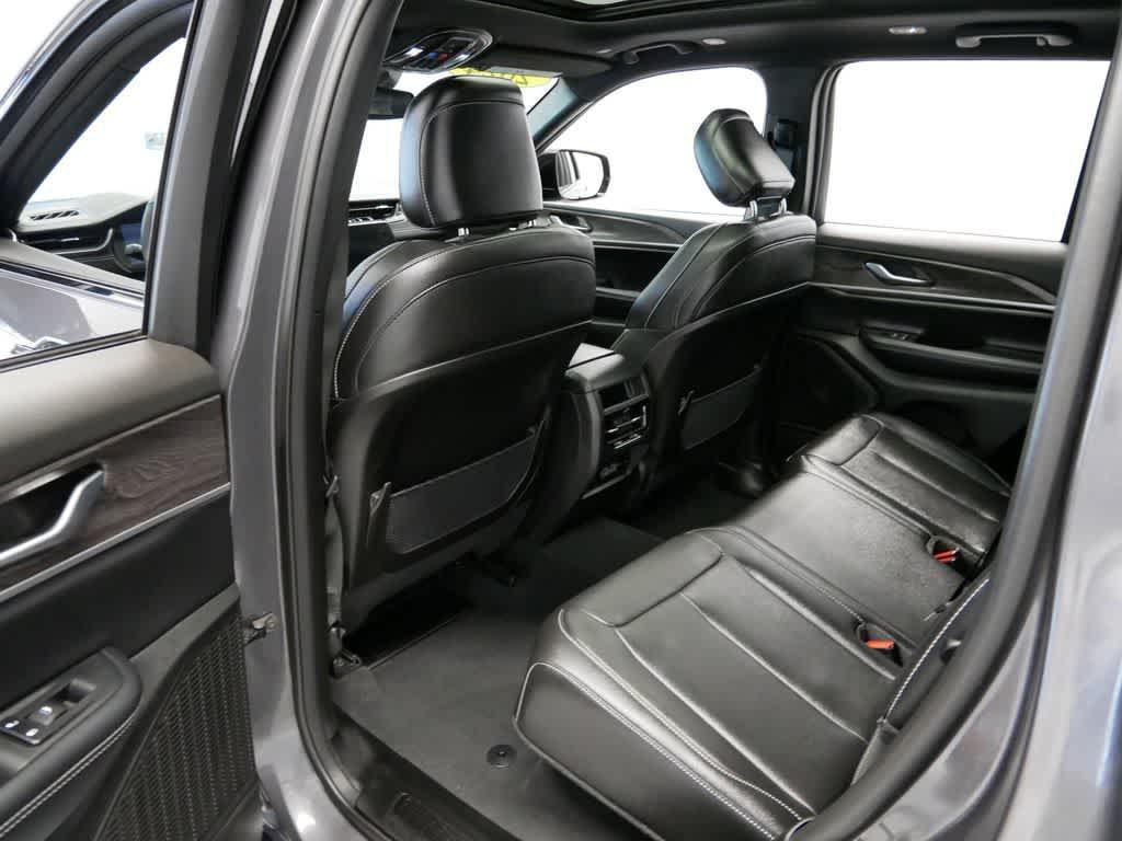 used 2024 Jeep Grand Cherokee car, priced at $40,987