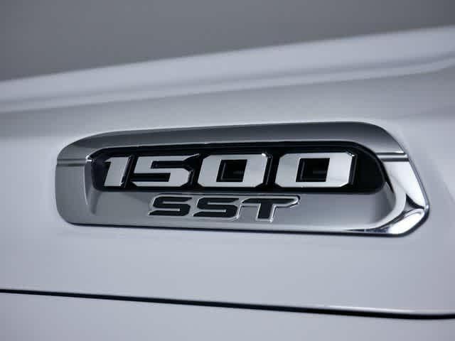 new 2025 Ram 1500 car, priced at $52,201