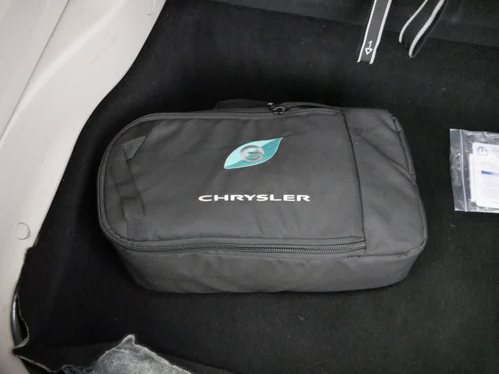 used 2018 Chrysler Pacifica Hybrid car, priced at $18,242