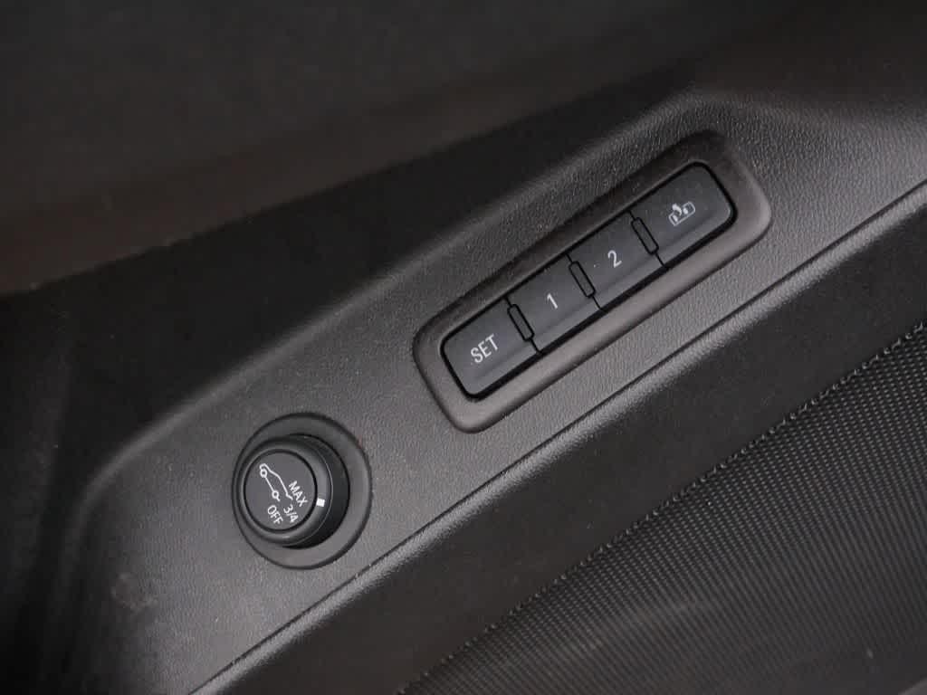 used 2020 Chevrolet Equinox car, priced at $17,859