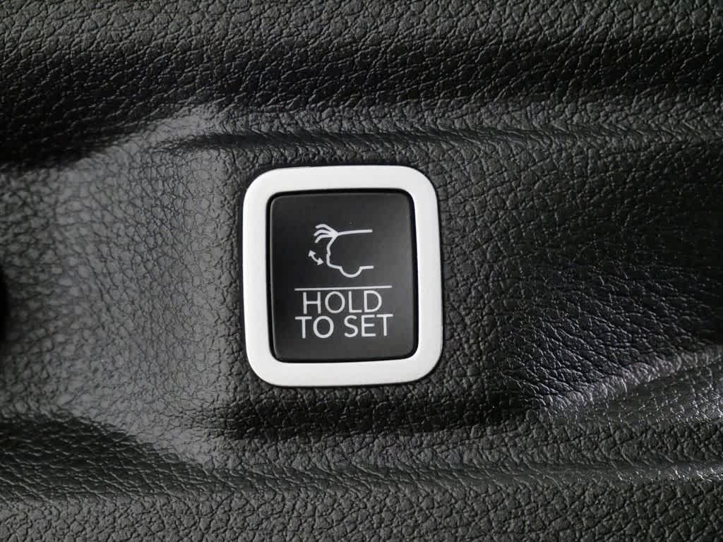 used 2022 Jeep Grand Cherokee L car, priced at $31,930