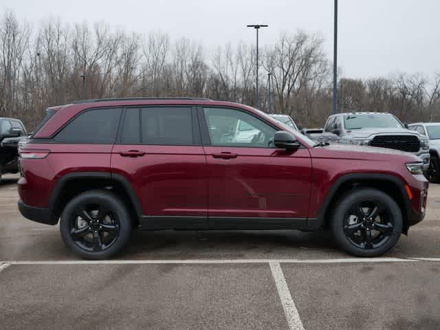 new 2025 Jeep Grand Cherokee car, priced at $49,003