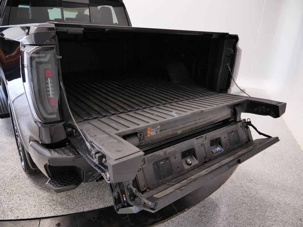 used 2022 GMC Sierra 1500 car, priced at $51,882