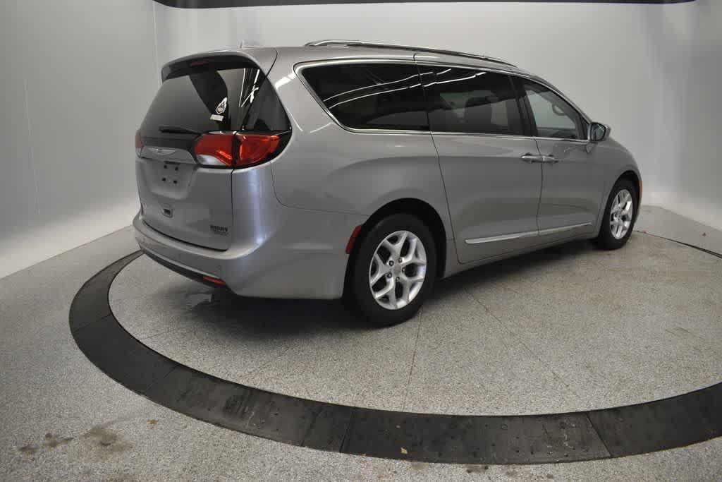 used 2017 Chrysler Pacifica car, priced at $16,762