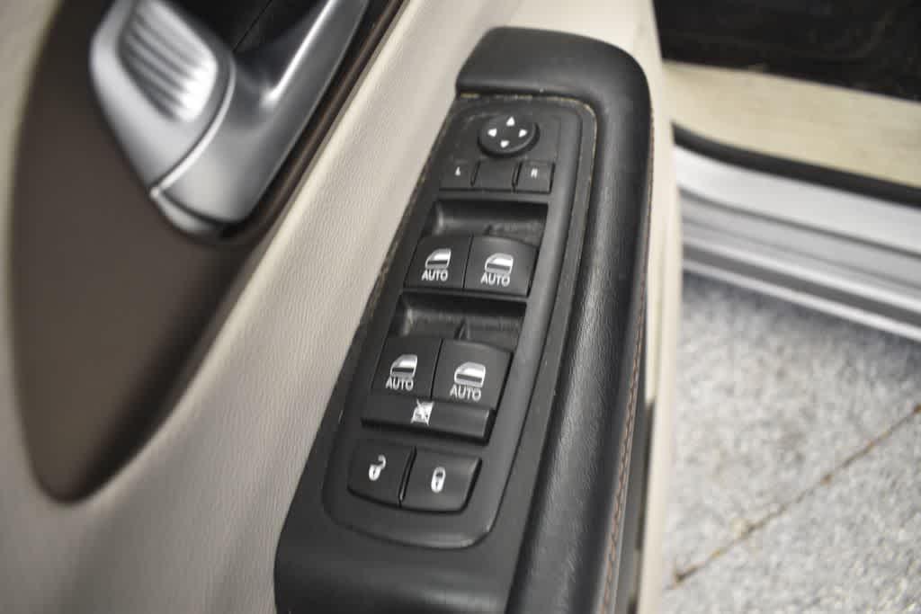 used 2017 Chrysler Pacifica car, priced at $16,762