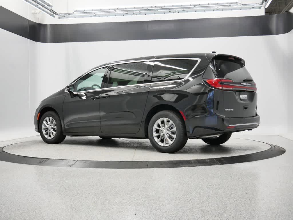 new 2026 Chrysler Pacifica car, priced at $48,165