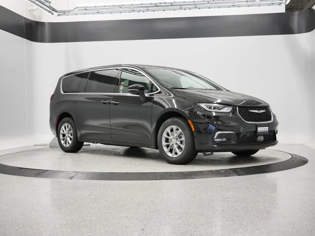 new 2026 Chrysler Pacifica car, priced at $48,165