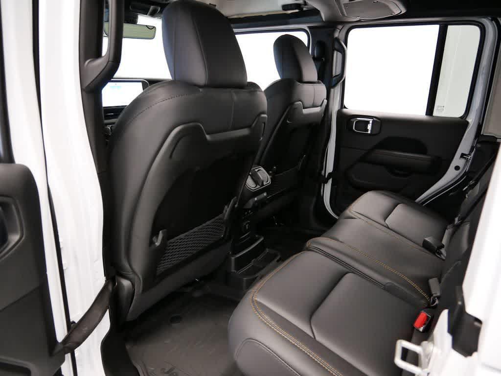 new 2025 Jeep Wrangler car, priced at $52,532