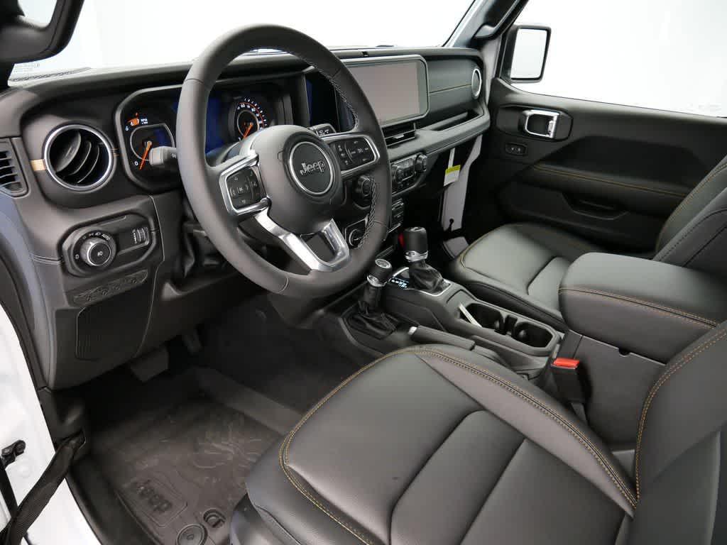 new 2025 Jeep Wrangler car, priced at $52,532