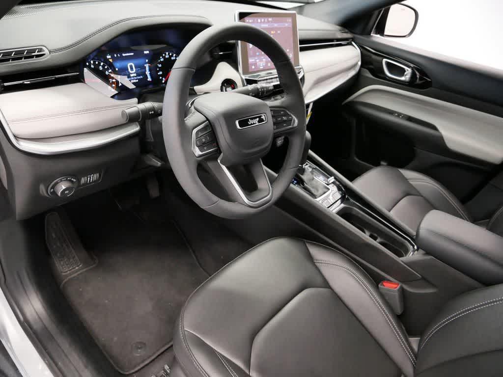 new 2025 Jeep Compass car, priced at $31,767