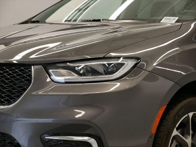 used 2021 Chrysler Pacifica car, priced at $33,459
