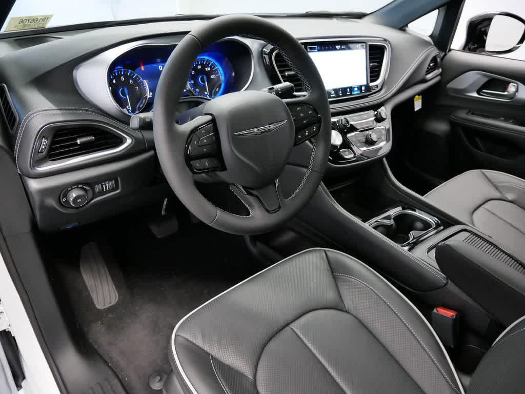 new 2026 Chrysler Pacifica car, priced at $54,152