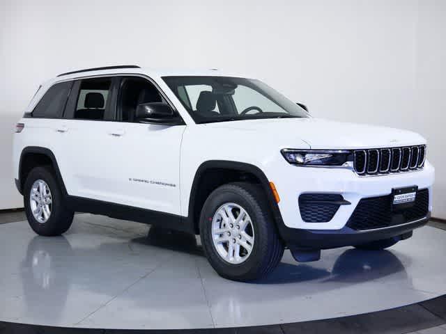 new 2024 Jeep Grand Cherokee car, priced at $43,036