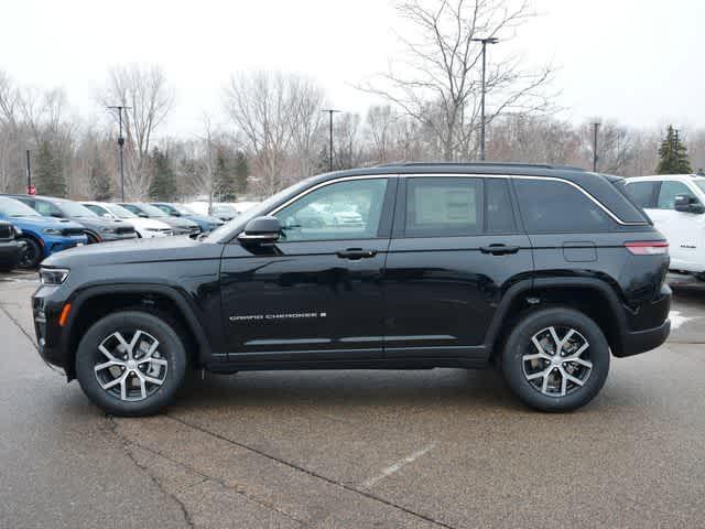 new 2025 Jeep Grand Cherokee car, priced at $45,766