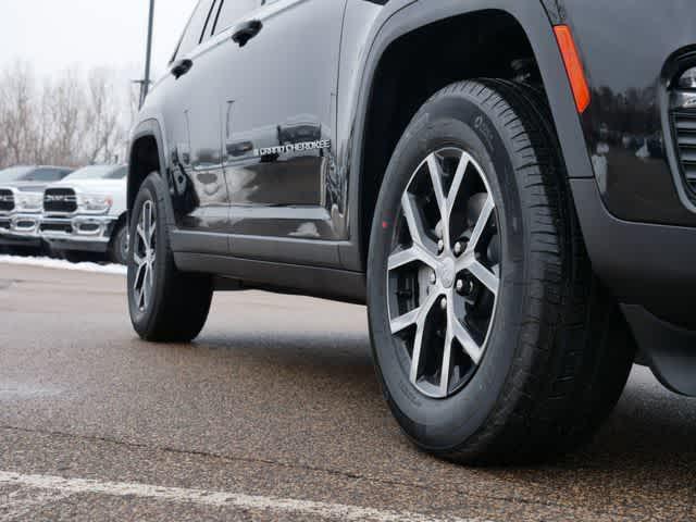 new 2025 Jeep Grand Cherokee car, priced at $45,766