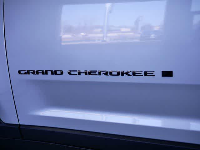 new 2024 Jeep Grand Cherokee car, priced at $43,749