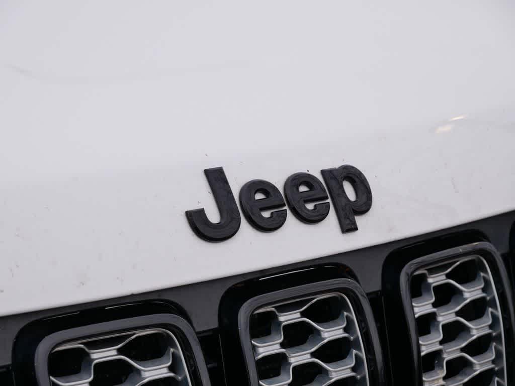 used 2019 Jeep Grand Cherokee car, priced at $20,956