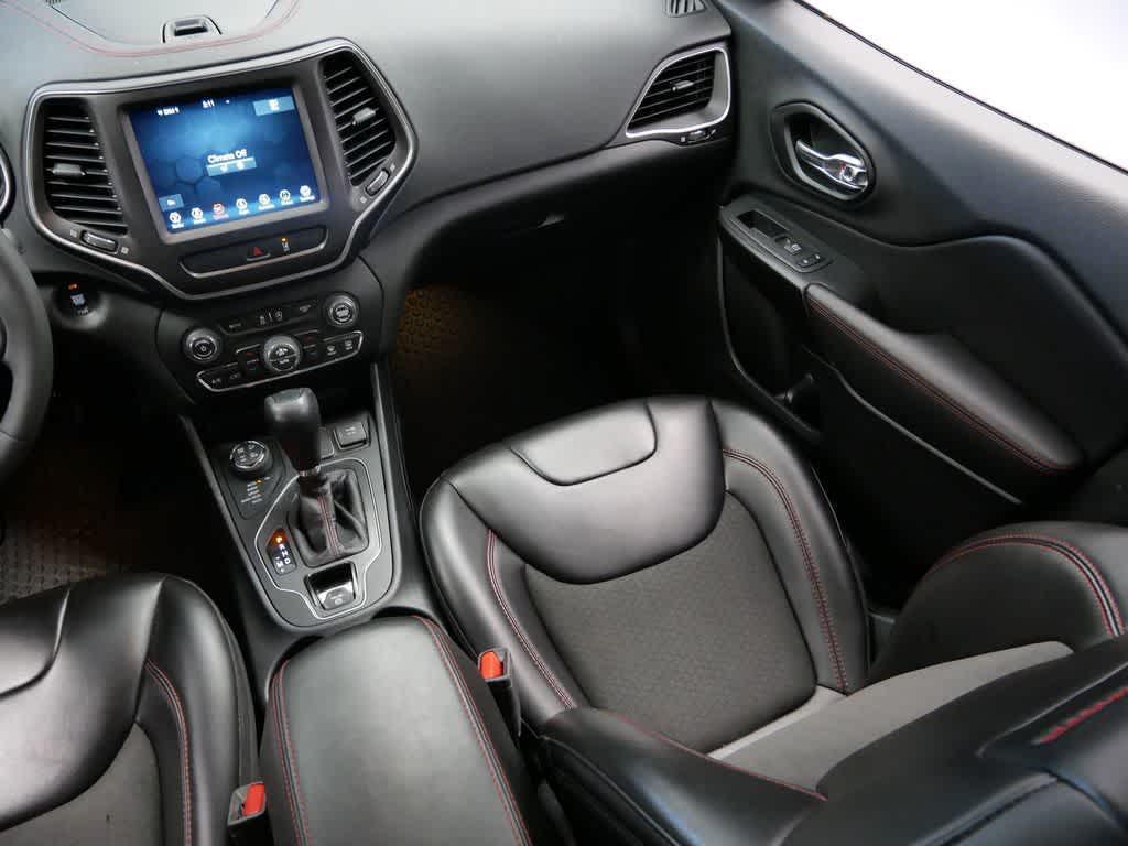 used 2022 Jeep Cherokee car, priced at $23,453