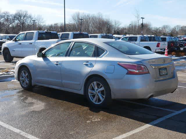 used 2013 Nissan Altima car, priced at $5,800