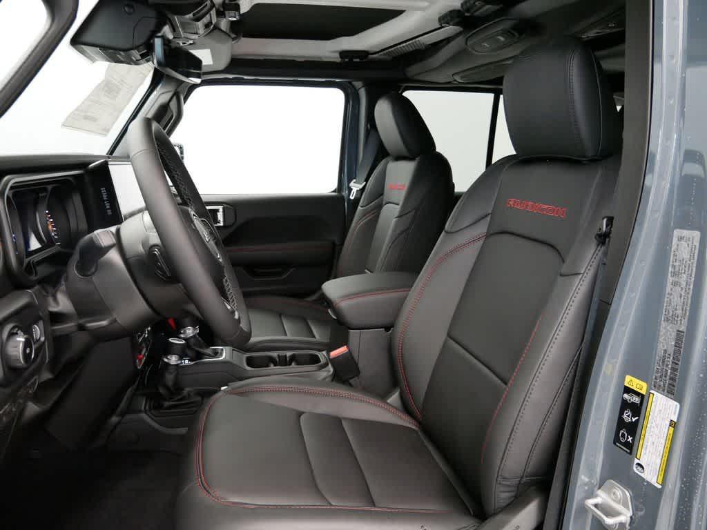 new 2025 Jeep Wrangler car, priced at $65,401