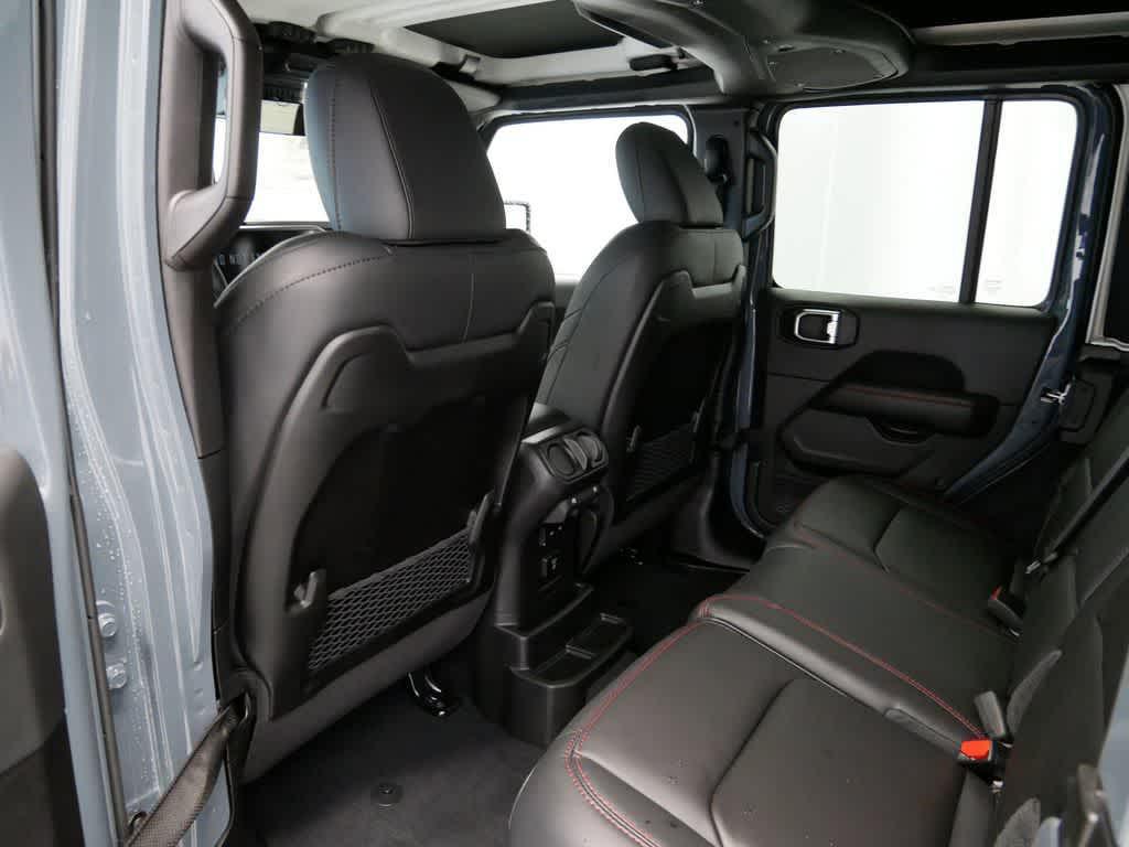 new 2025 Jeep Wrangler car, priced at $65,401