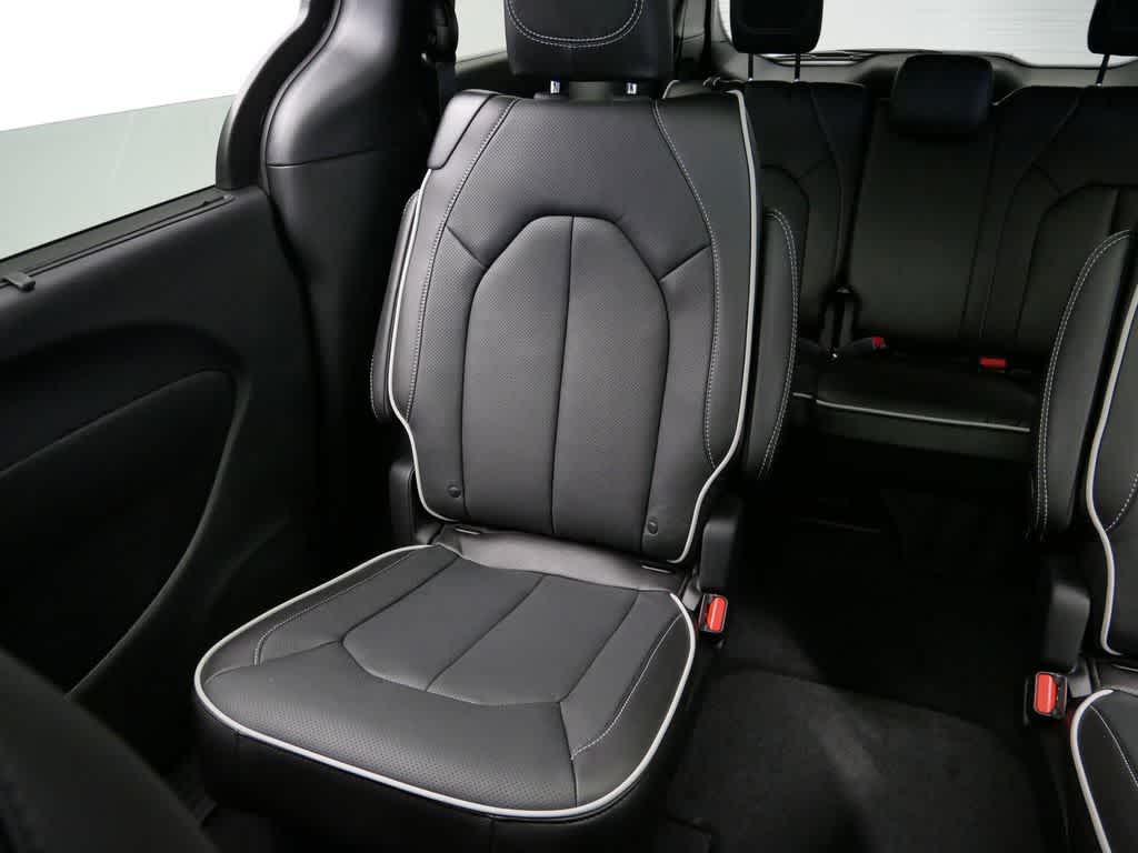 new 2026 Chrysler Pacifica car, priced at $54,125