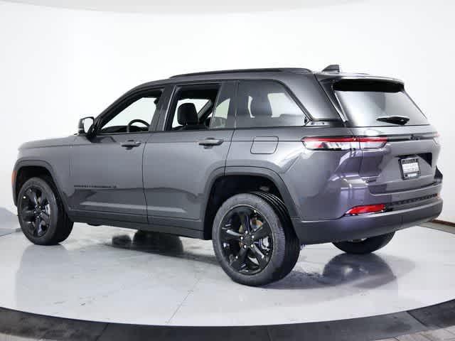 new 2024 Jeep Grand Cherokee car, priced at $44,686