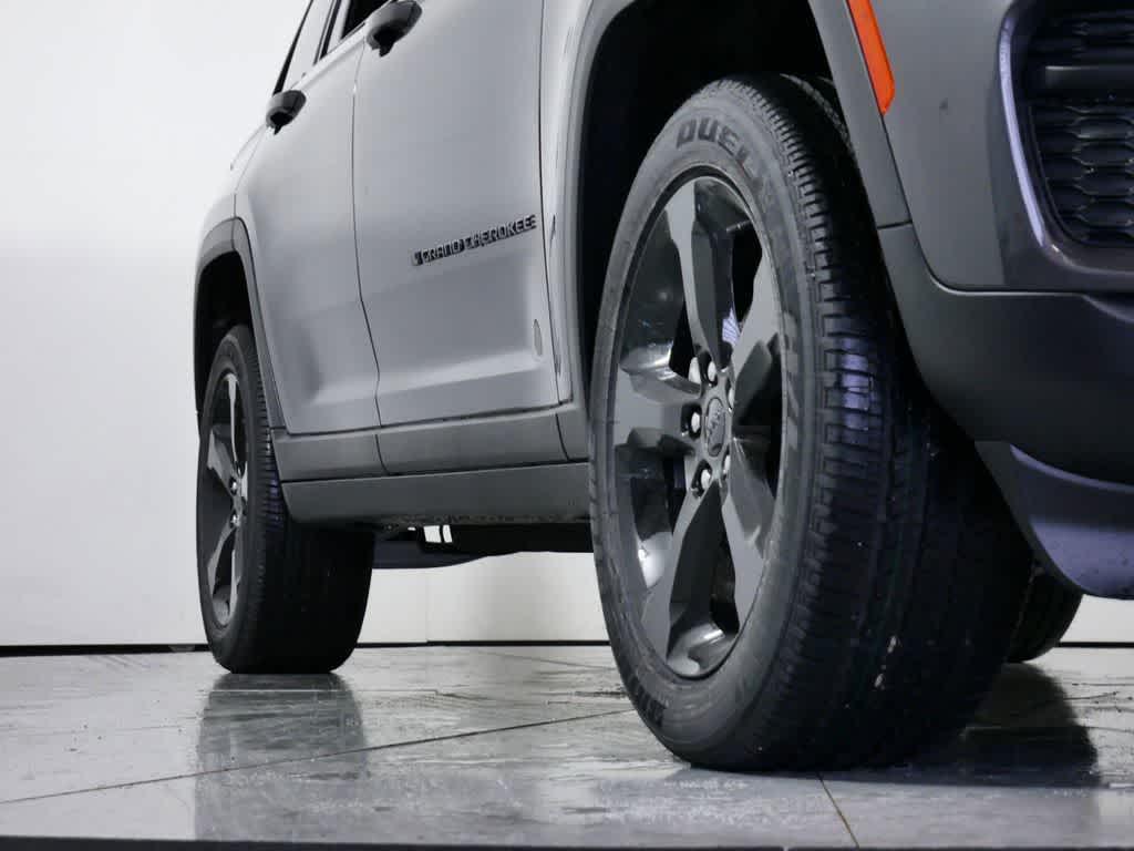 used 2024 Jeep Grand Cherokee car, priced at $42,000