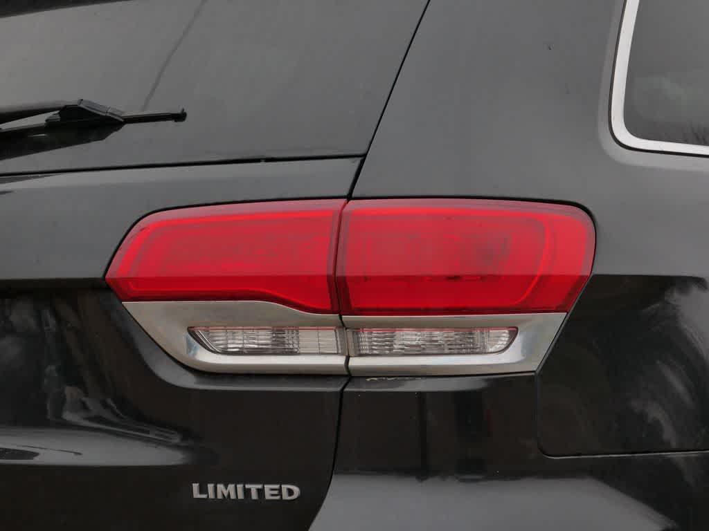 used 2015 Jeep Grand Cherokee car, priced at $13,349
