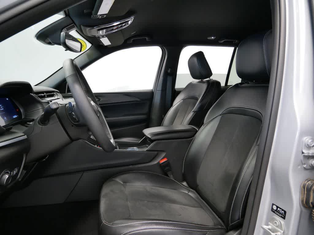 used 2024 Jeep Grand Cherokee car, priced at $33,708