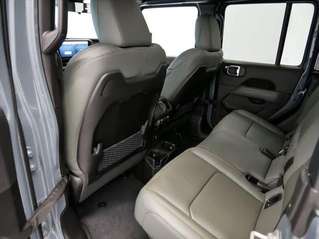 new 2025 Jeep Gladiator car, priced at $58,533