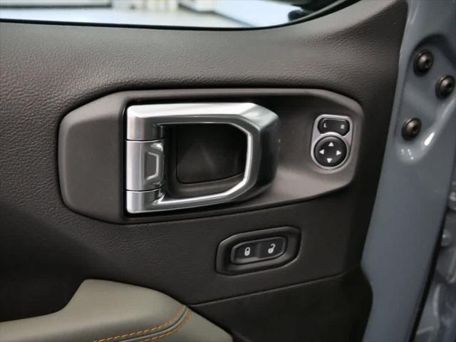 new 2025 Jeep Gladiator car, priced at $58,533